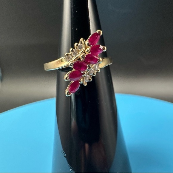 Vintage 14K Gold Ruby & Diamond Ring – Size 4 Resizable - Picture 1 of 17